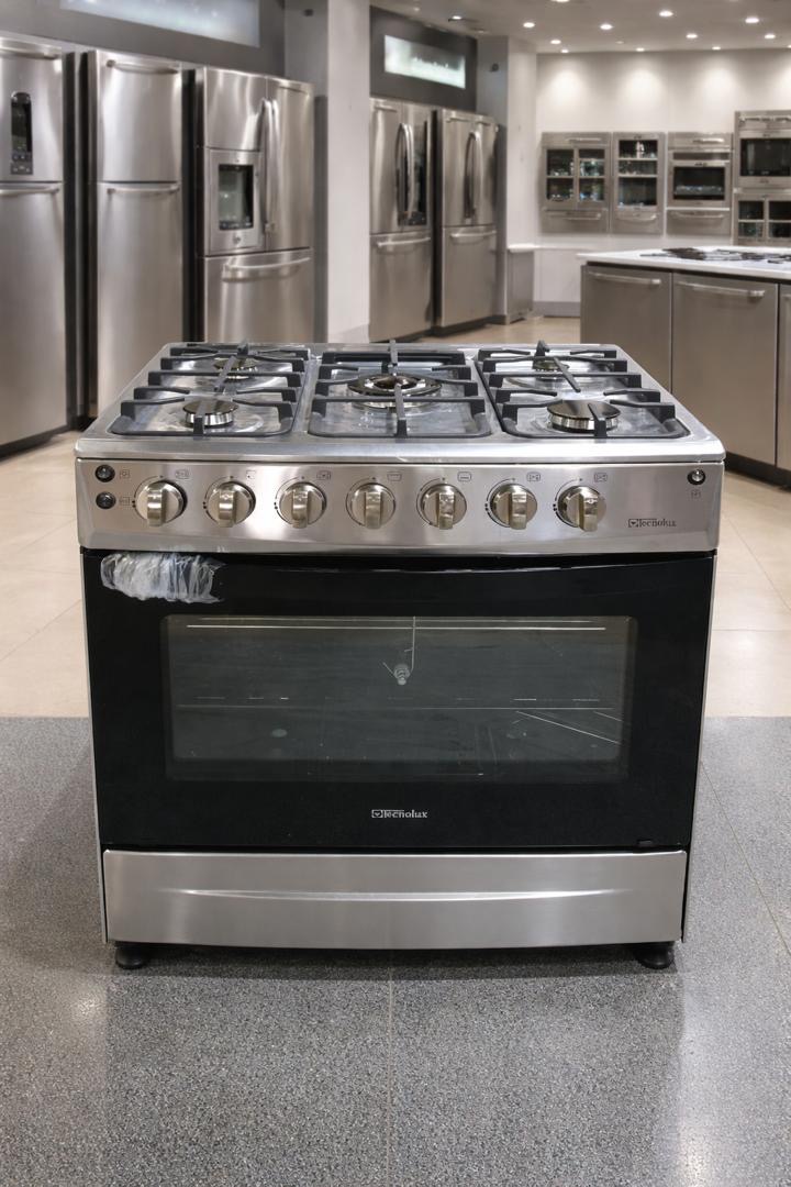 CUISINIERE TECHNOLUX 5FEUX